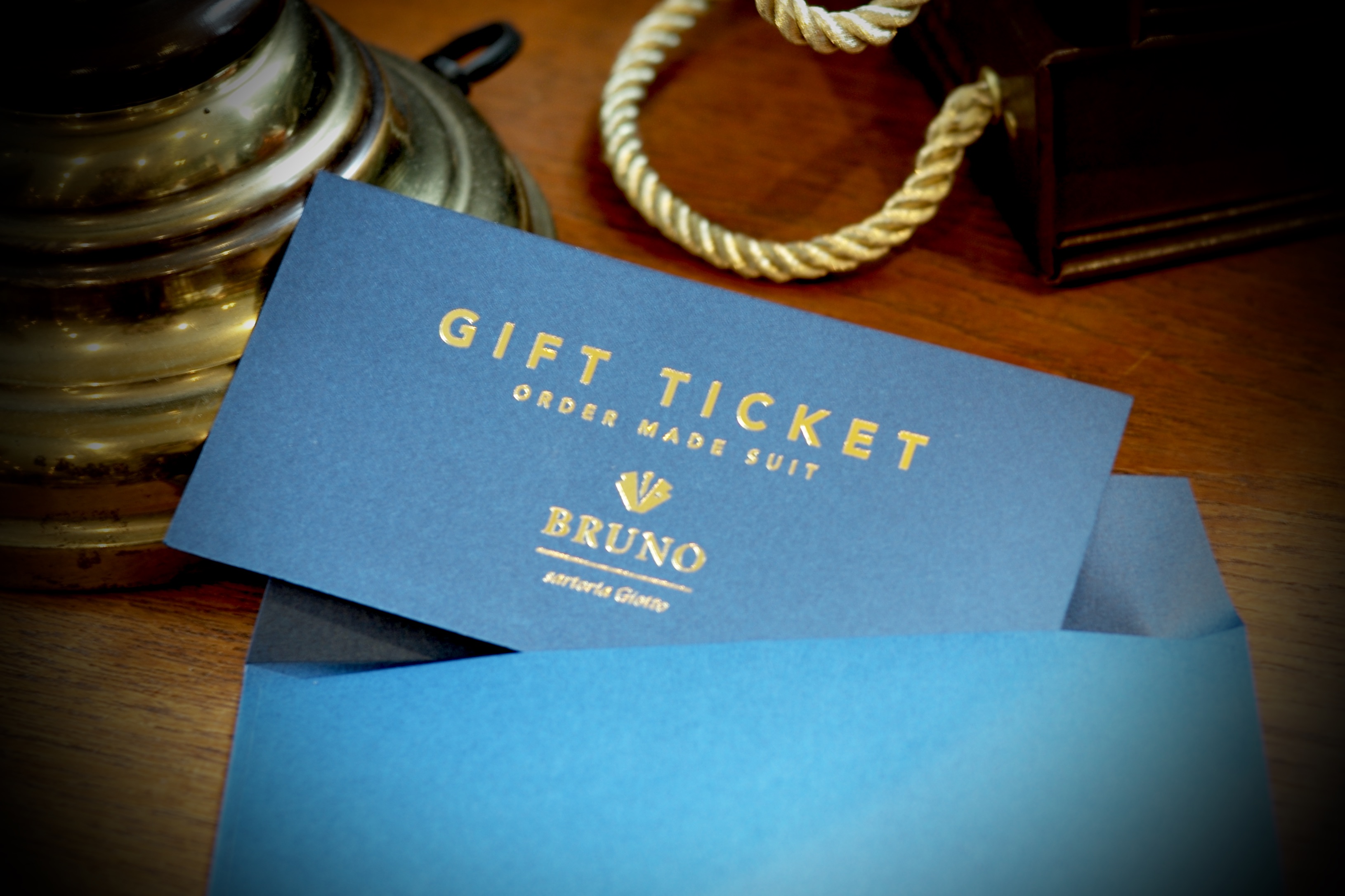 大切なあの人へ・・・。 BRUNOのGIFT TICKET（オーダースーツお仕立券 