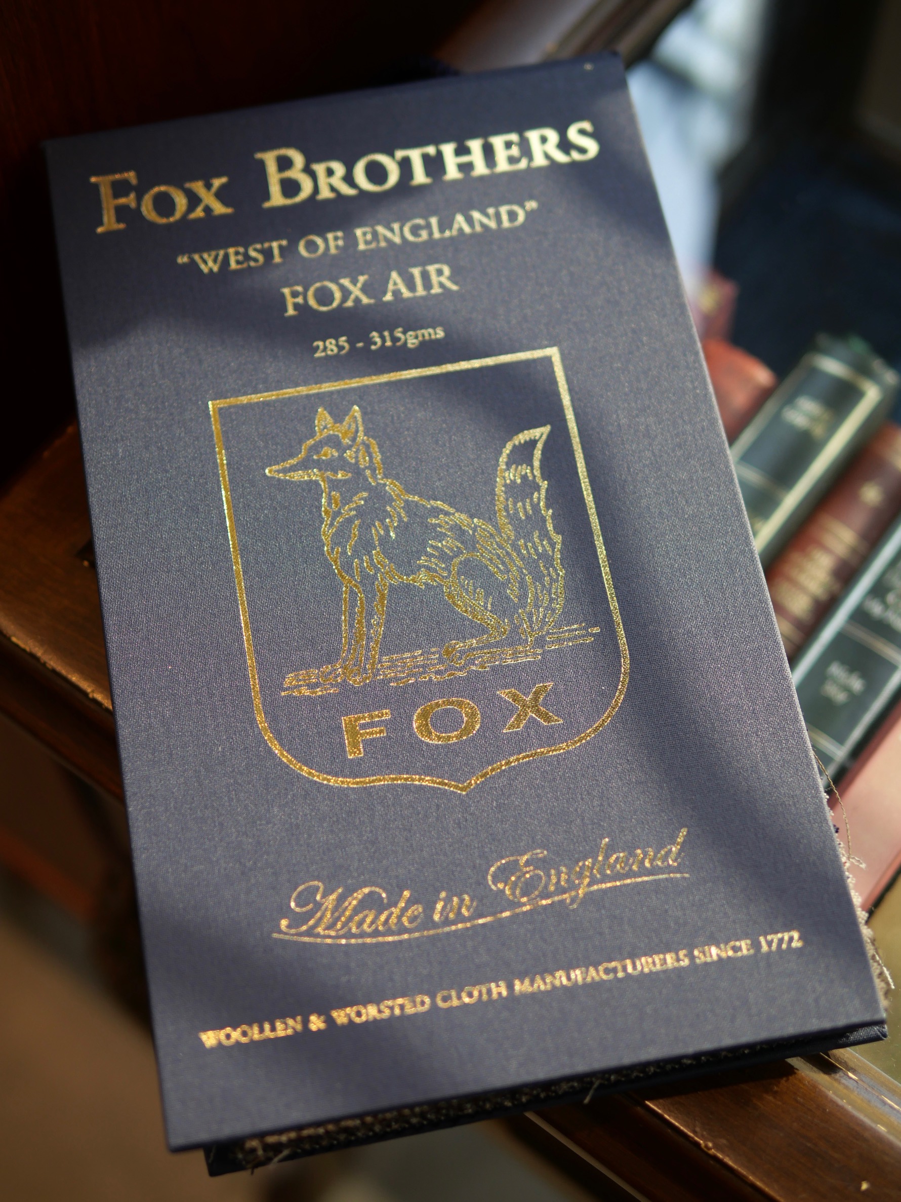 まるまSartoria sharon スーツ　Fox brothers生地 オーダースーツ FOX BROTHERS / フォックスブラザーズ WOOL100