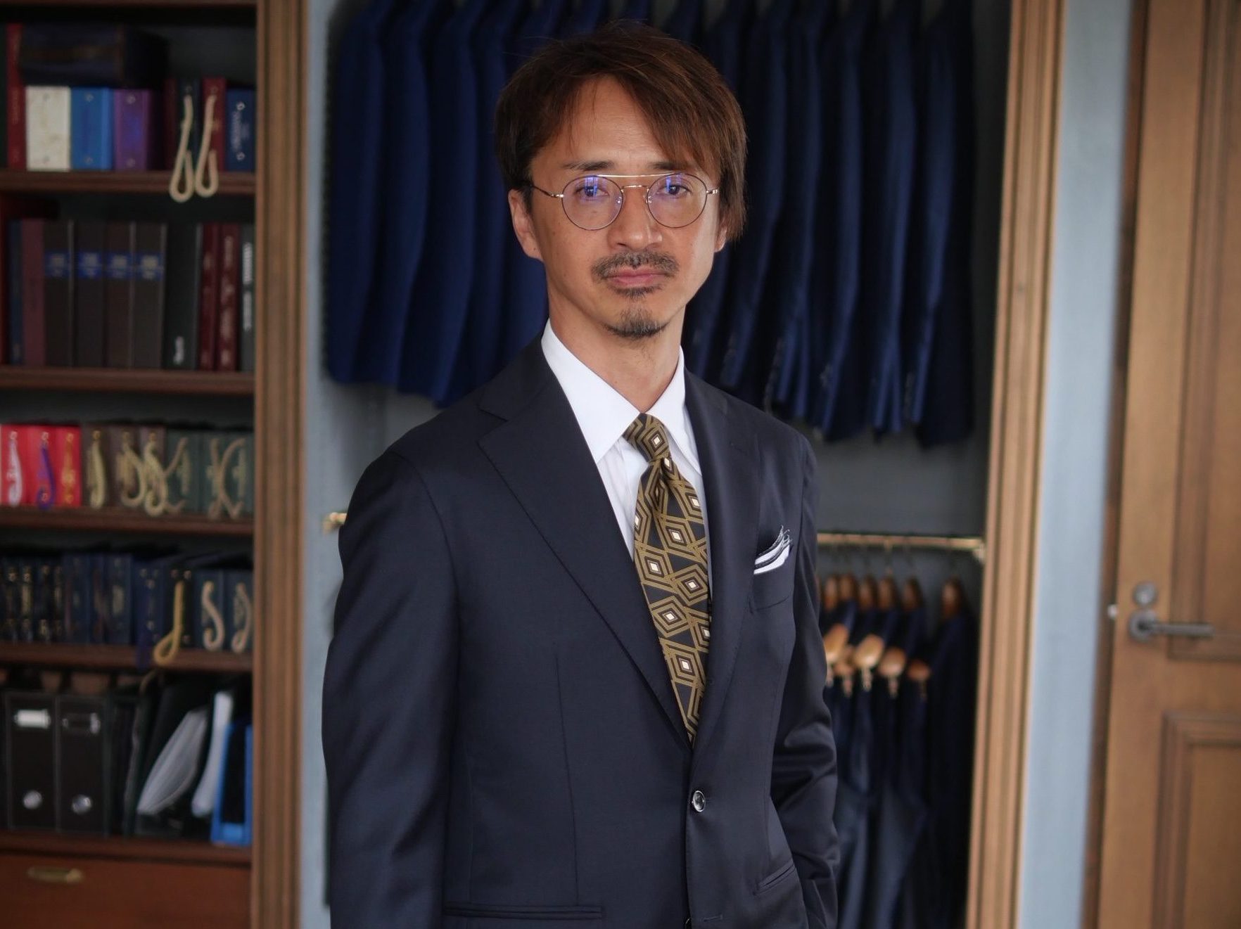 いわゆる”イケオジ”ってやつの完成ですわ。 - BRUNO sartoria